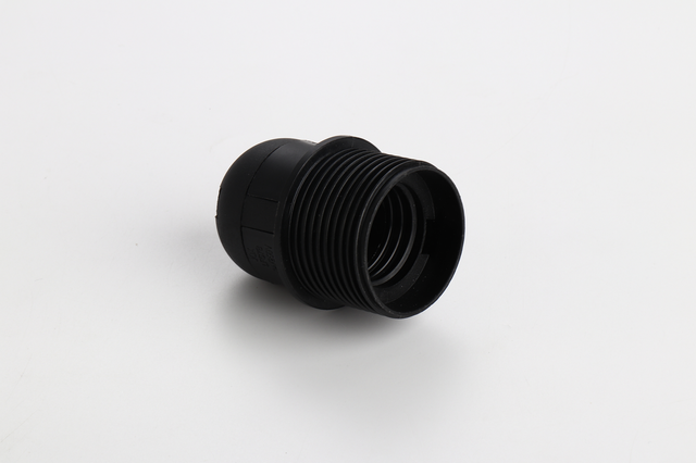 Fire Retardant Half Teeth Type E27 Lampholder Plastic Black